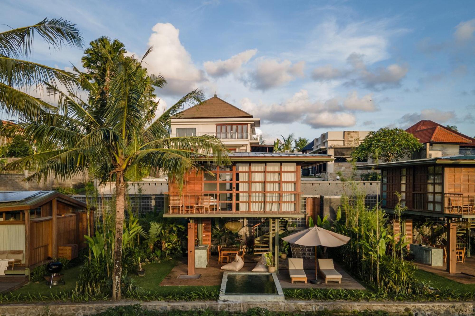 Gruen Canggu Garden Hotel Sempidi Exterior photo